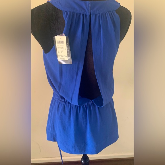 Top - Picture 2 of 2